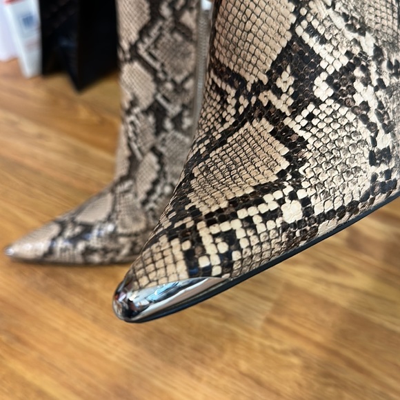 Winnie Harlow X SM Snakeskin Ankle Boot - Picture 9 of 11